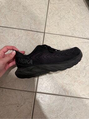 Hoka Black Athletic Running Shoe - Streamlined Cushioning